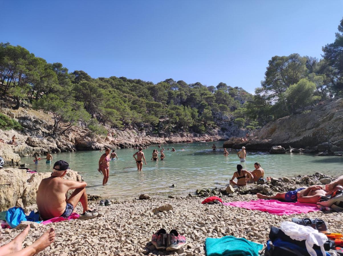 L'Escale D'Aubagne Votre Refuge Chaleureux Pour Un Sejour Relaxant Villa Eksteriør bilde